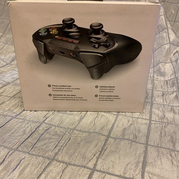 SteelSeries Nimbus wireless iphone ipad controller - Picture 3 of 10